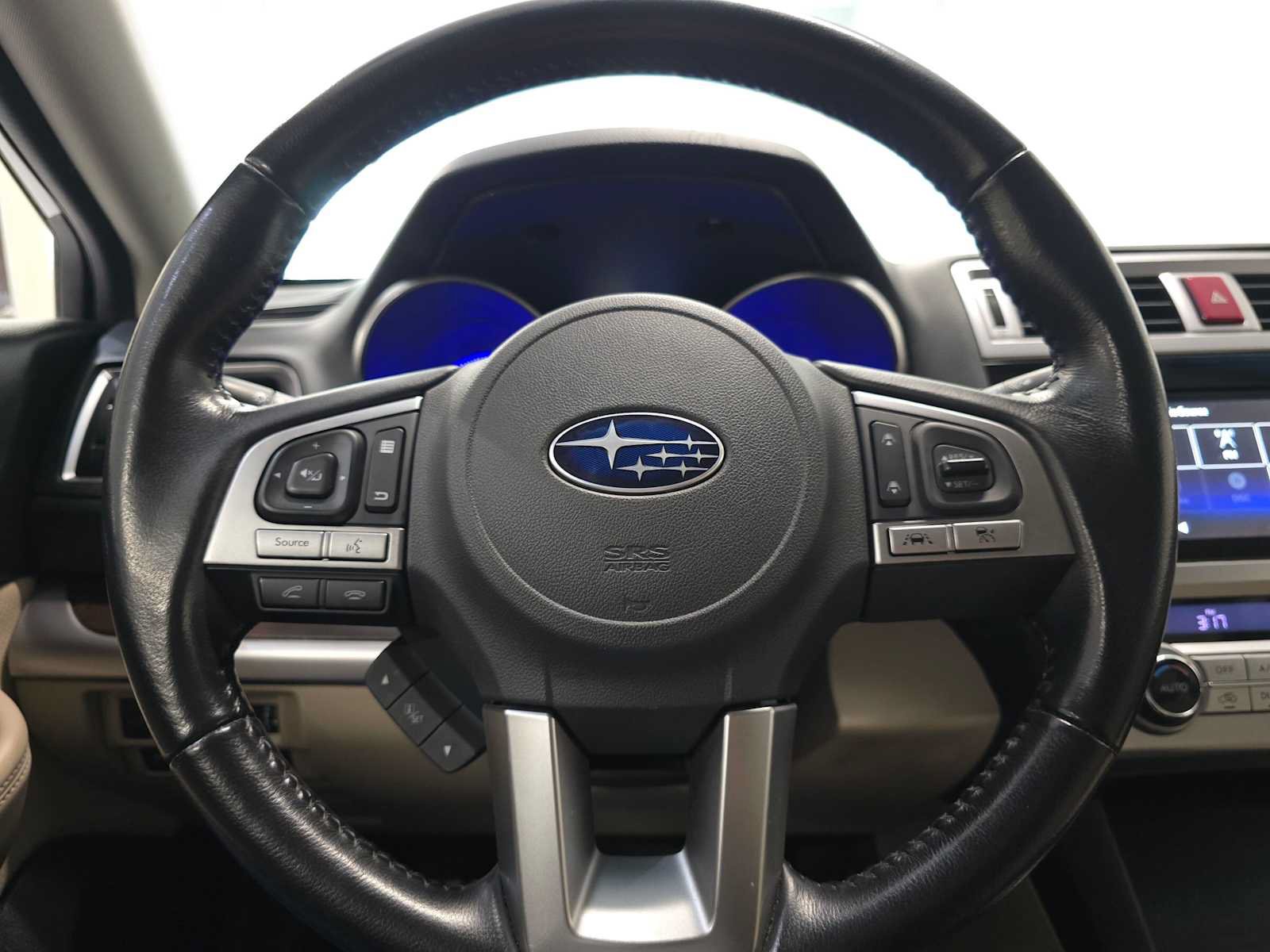 Used 2016 Subaru Outback 2.5i Limited AWD/4WD image 11