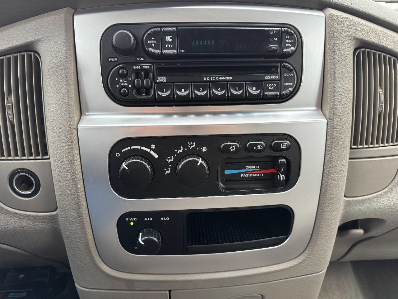 Used 2004 Dodge Ram 3500 Truck SLT image 18