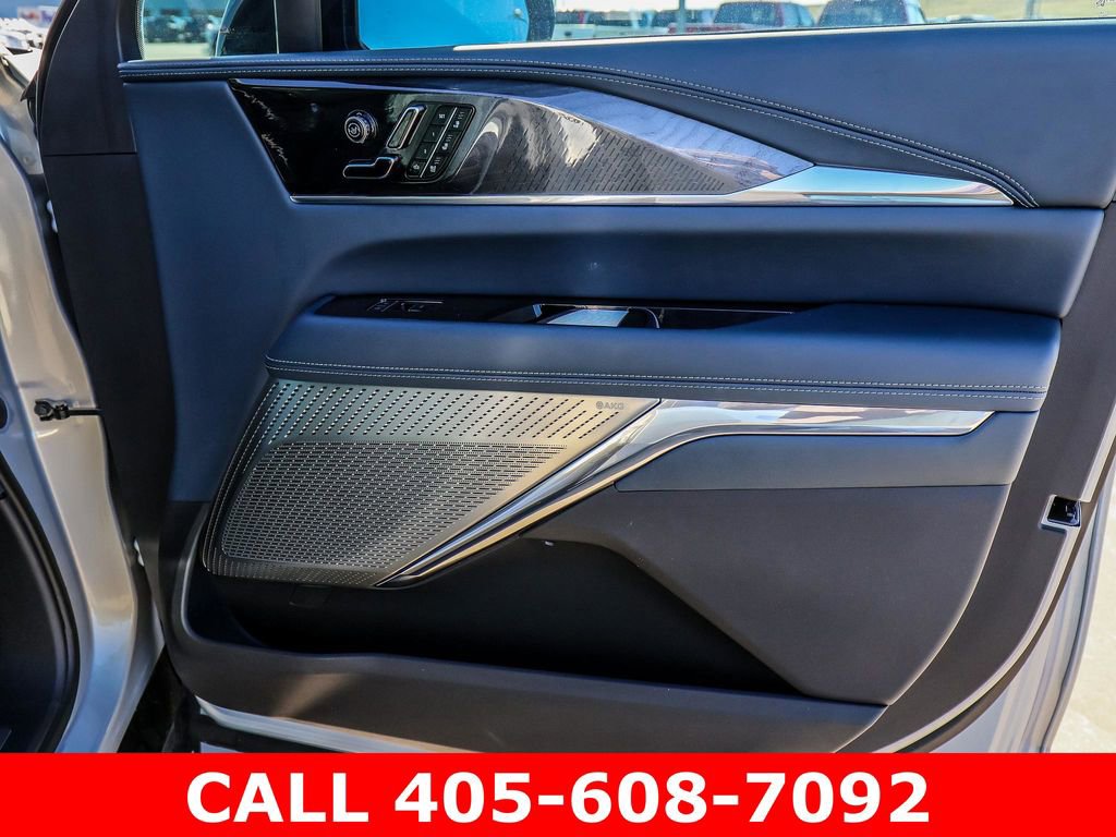 Used 2025 Cadillac Escalade IQ Sport 2 image 21