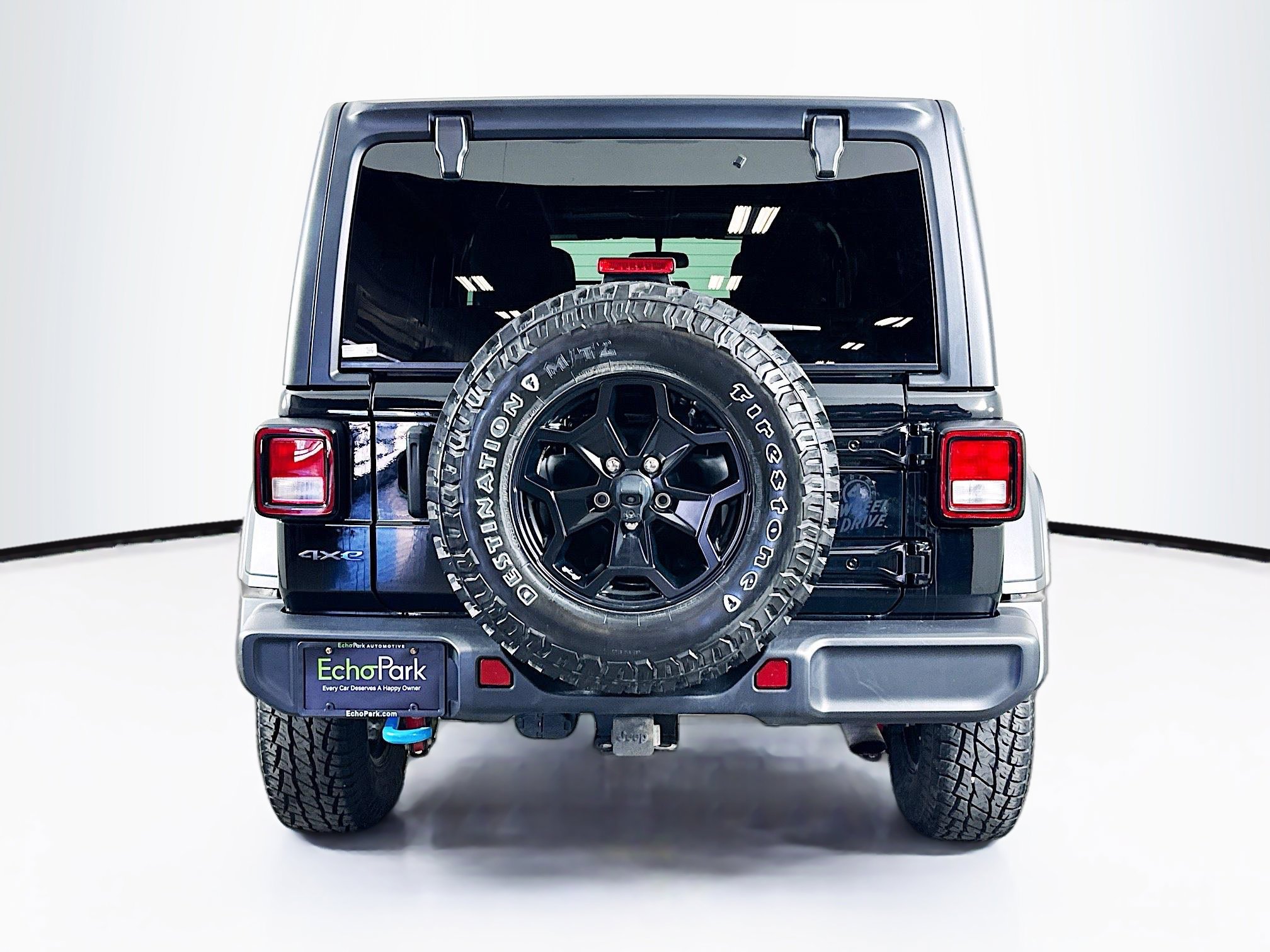 Used 2023 Jeep Wrangler Unlimited w/ Cold Weather Group AWD/4WD image 7