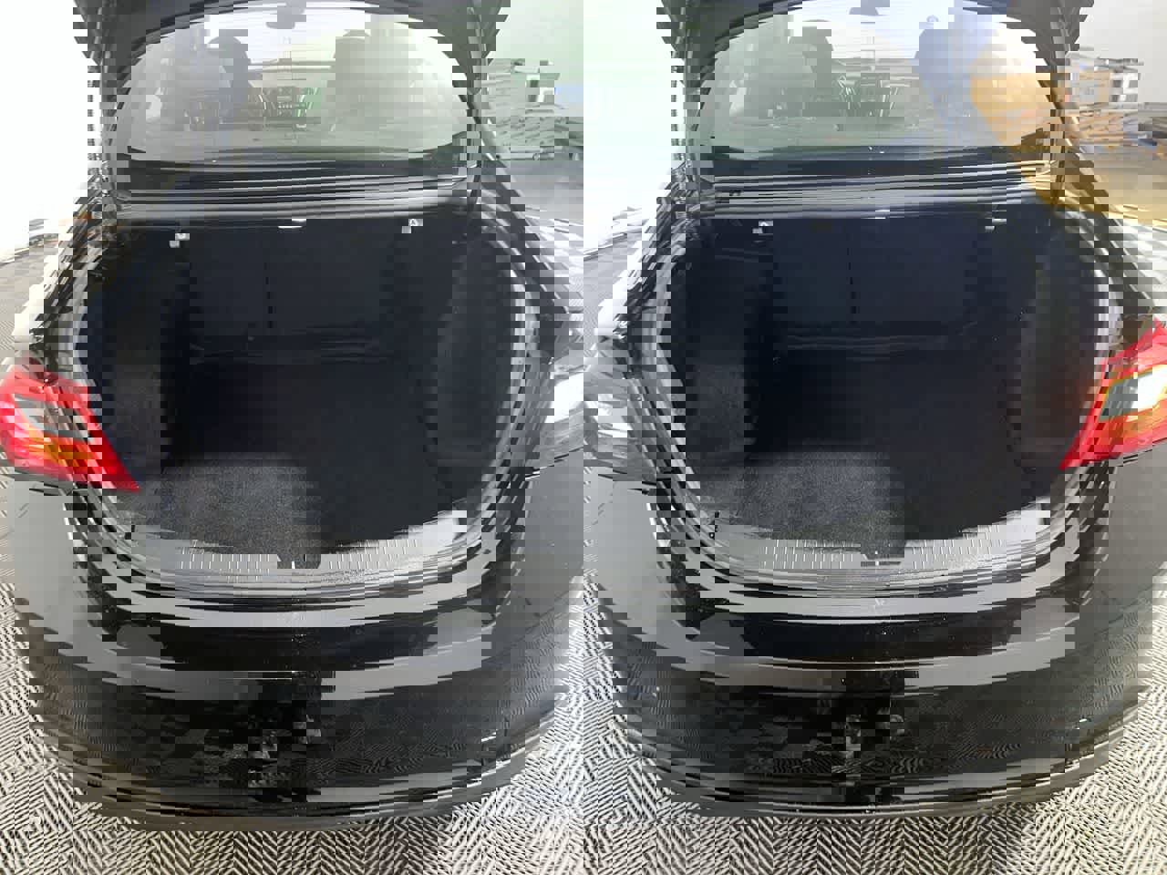 Used 2023 Chevrolet Malibu LT image 27