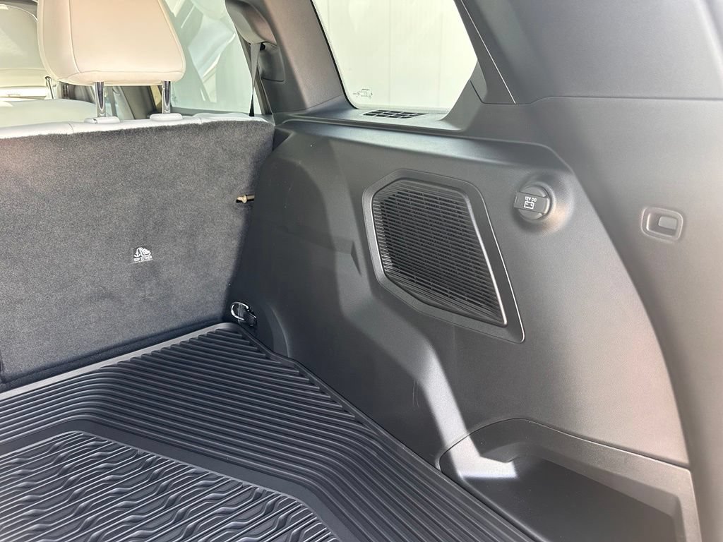 New 2026 Jeep Cherokee Overland w/ Advanced Pro Tech Group AWD/4WD image 22