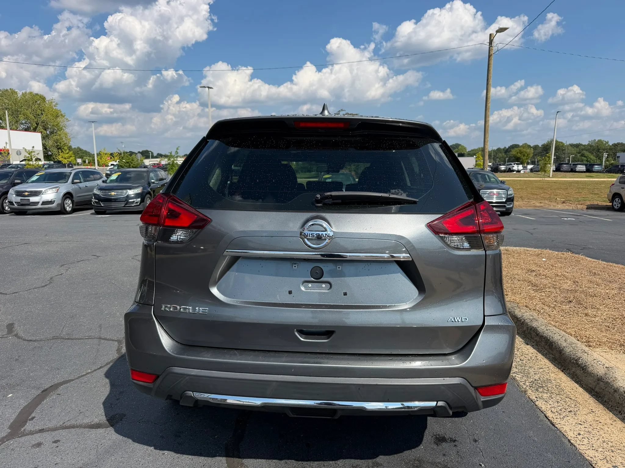 Used 2020 Nissan Rogue S AWD/4WD image 6