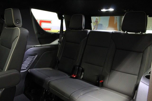 New 2026 GMC Yukon Elevation w/ Elevation Premium Package AWD/4WD image 19