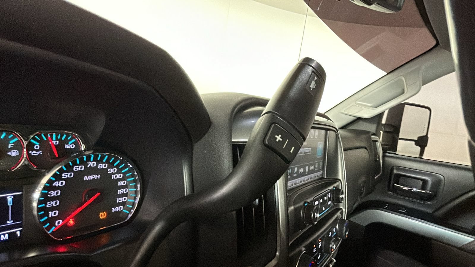 Used 2016 Chevrolet Silverado 2500 LT w/ Midnight Edition AWD/4WD image 23