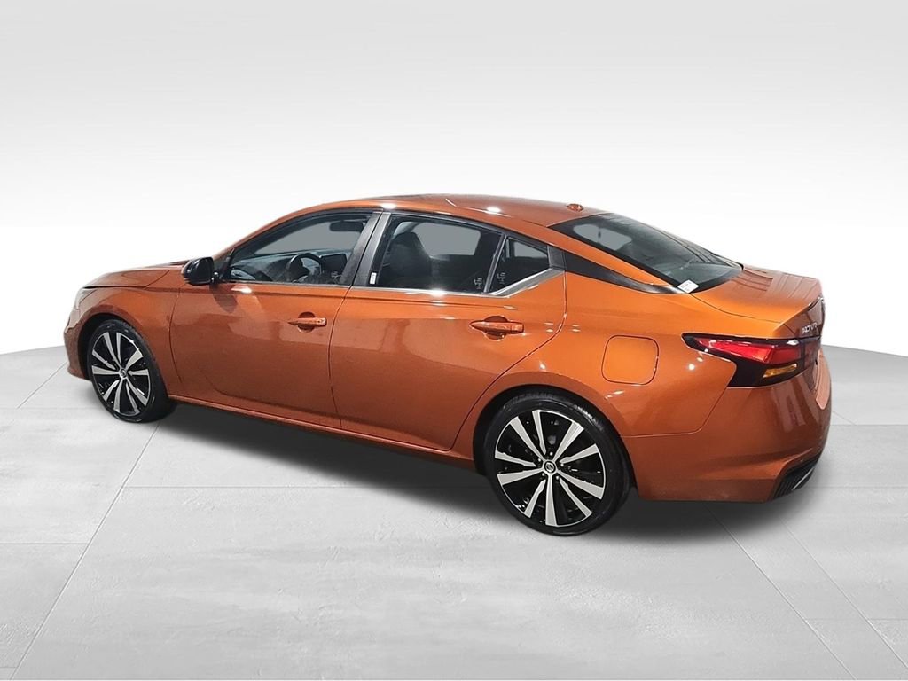 Used 2021 Nissan Altima 2.0 SR FWD image 6