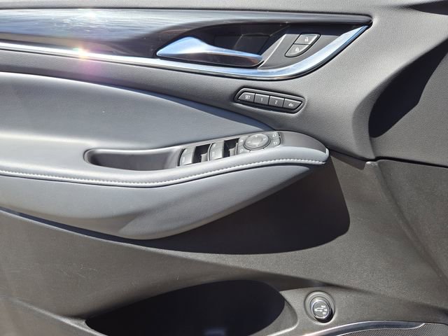 Used 2018 Buick Enclave Premium image 23