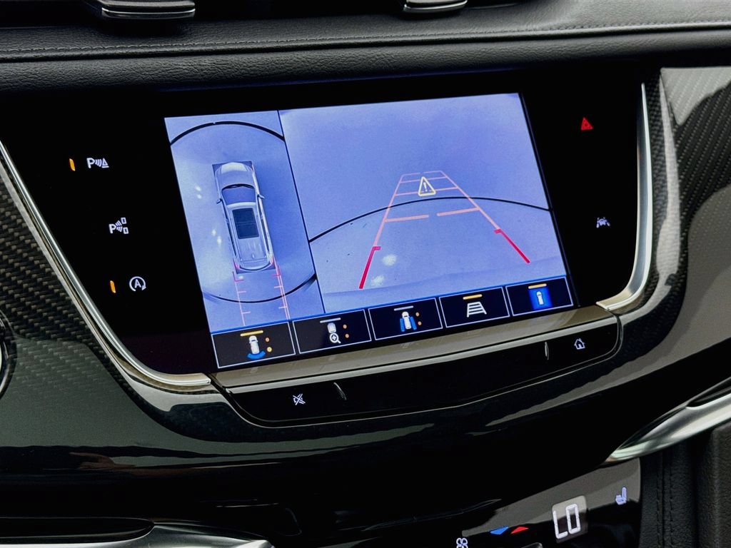 Used 2022 Cadillac XT6 Sport w/ Technology Package AWD/4WD image 19