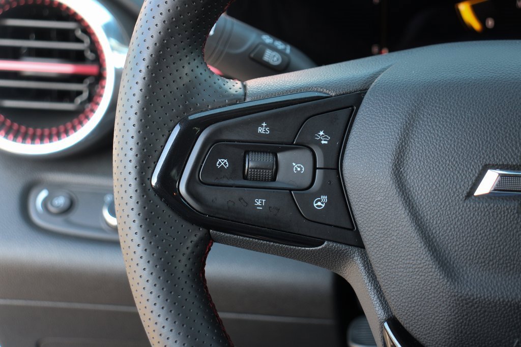 Used 2024 Chevrolet Trax RS w/ Sunroof Package image 20