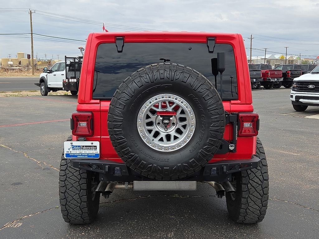 Used 2023 Jeep Wrangler Unlimited Rubicon 392 image 4