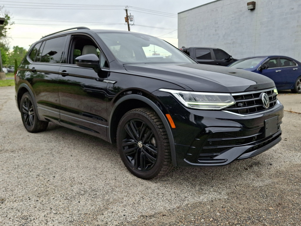 Used 2022 Volkswagen Tiguan SE R-Line AWD/4WD image 7