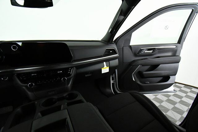 New 2026 Chevrolet Suburban LS AWD/4WD image 20