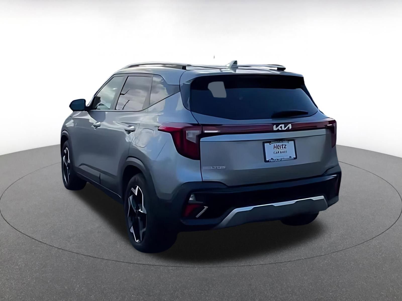 Used 2025 Kia Seltos S image 11