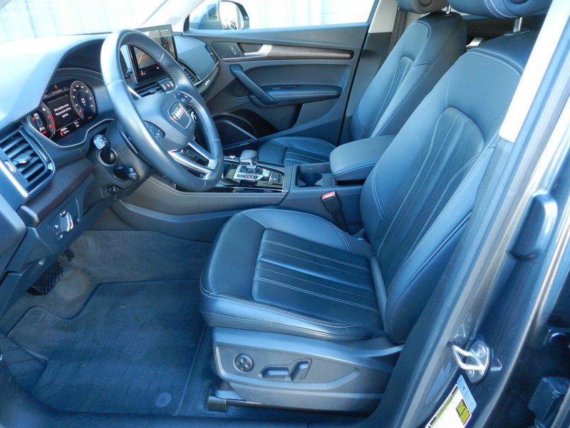 Used 2023 Audi Q5 2.0T Premium Plus w/ Premium Plus Package AWD/4WD image 12