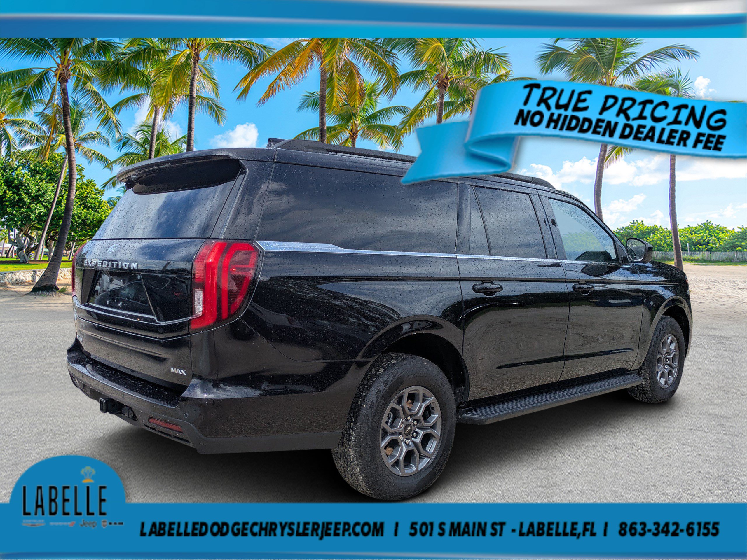 Used 2025 Ford Expedition Max Active RWD image 3