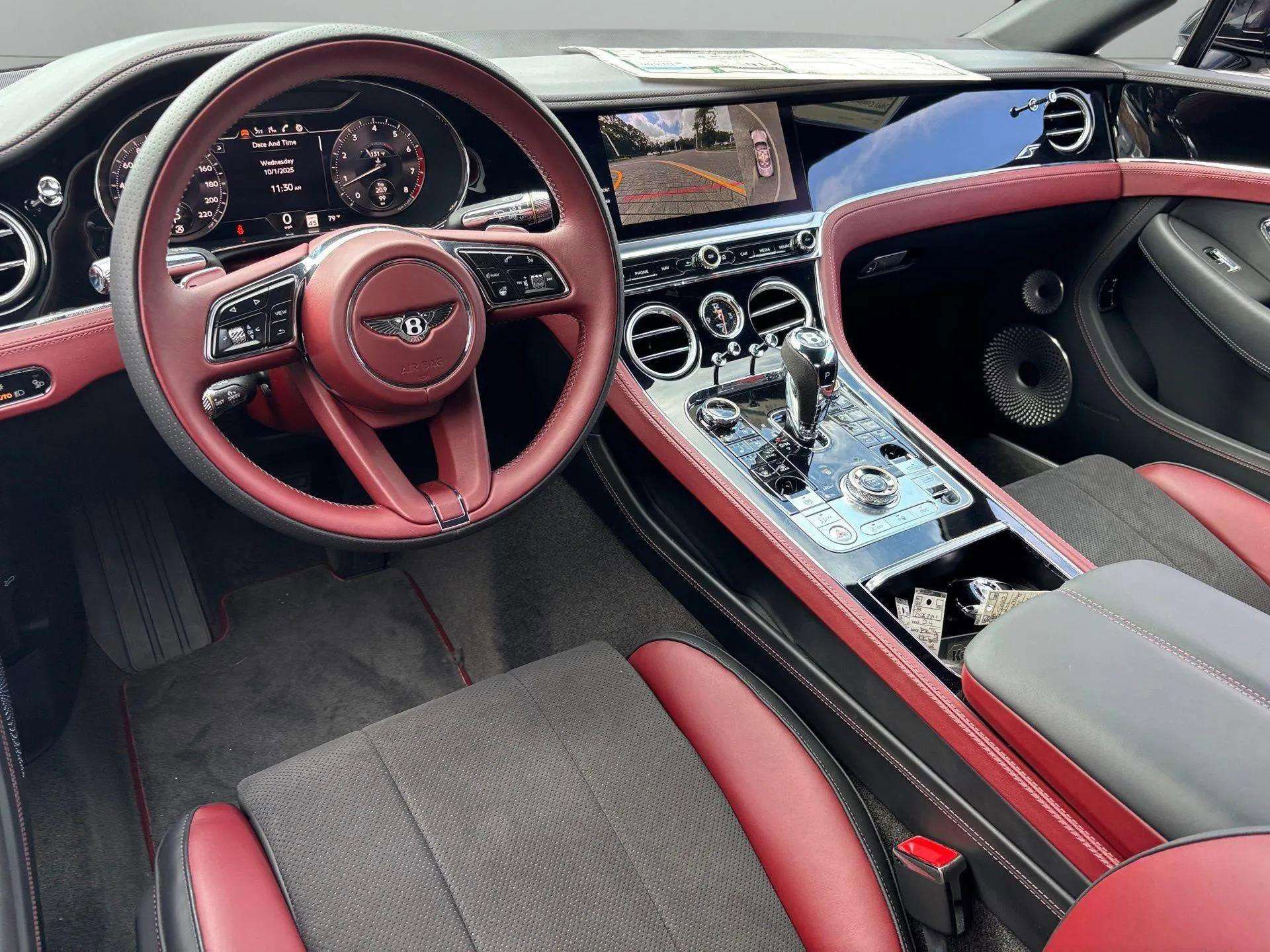 Used 2024 Bentley Continental GT image 4
