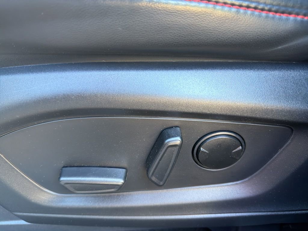 Used 2025 Ford Explorer ST-Line image 17