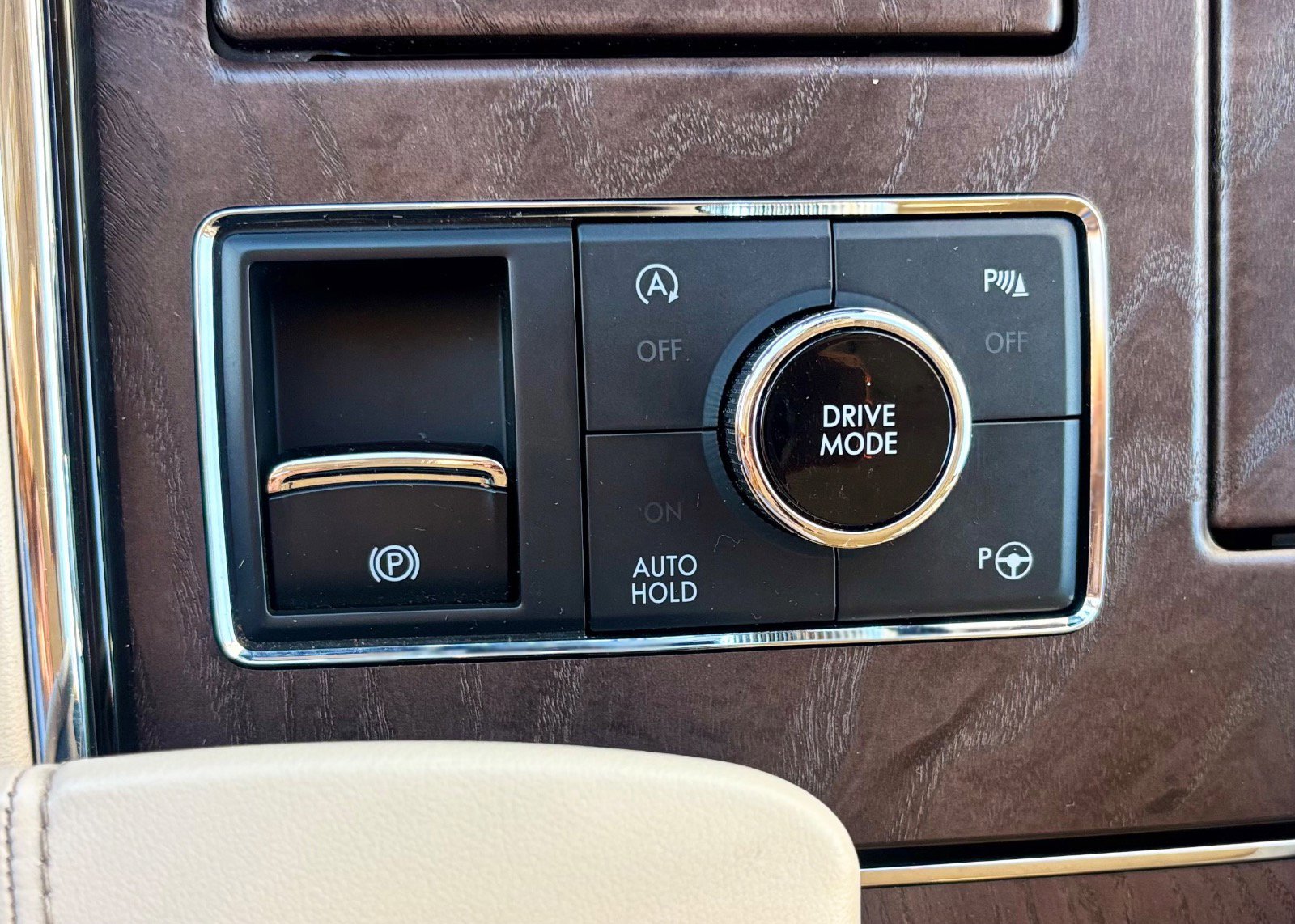 Used 2021 Lincoln Navigator L Reserve w/ Luxury Package image 48