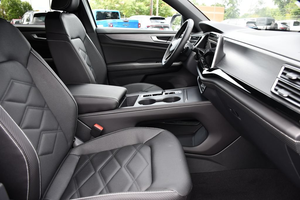 New 2026 Volkswagen Atlas Cross Sport SE AWD/4WD image 29