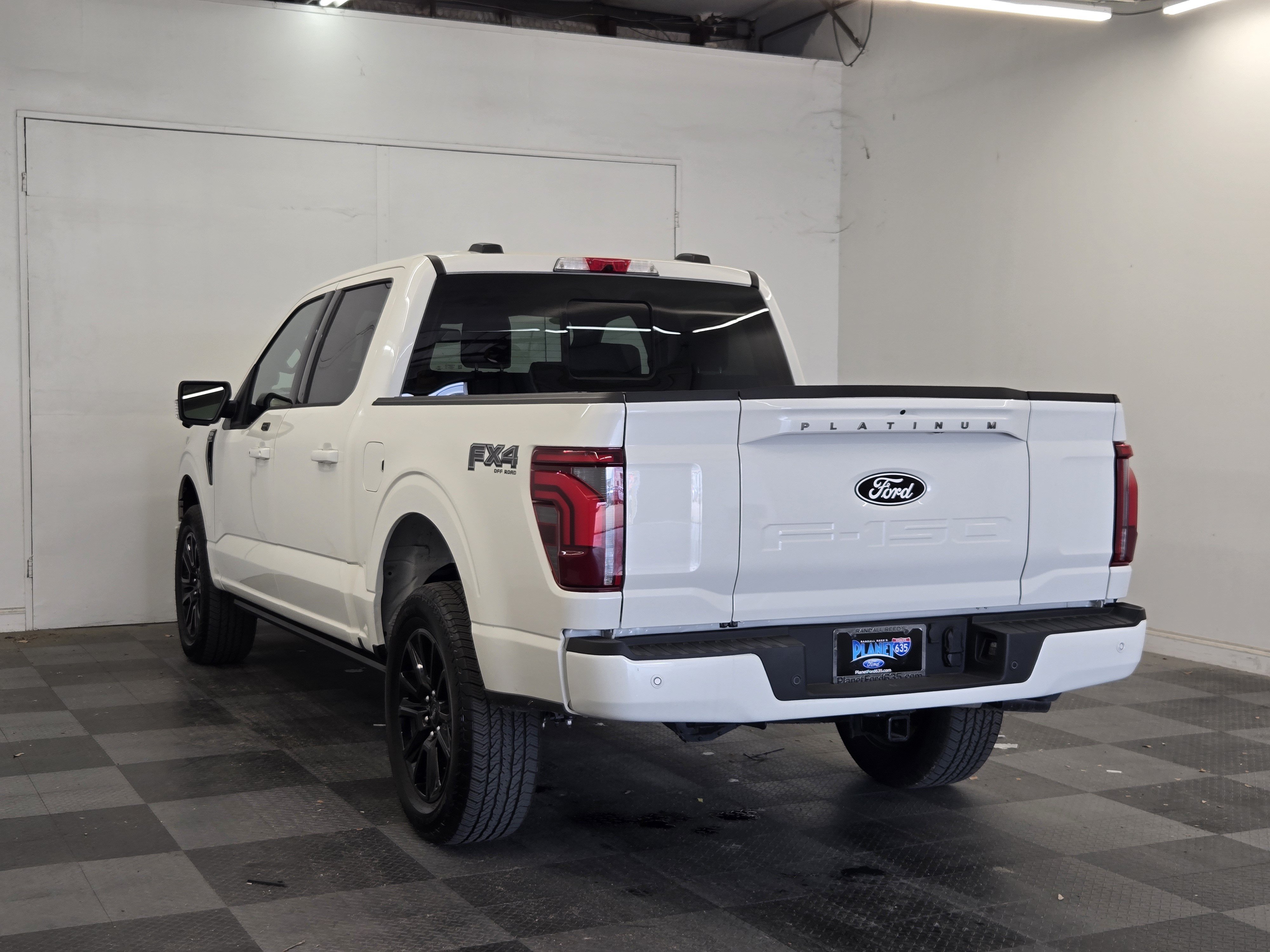 Used 2025 Ford F150 Platinum w/ FX4 Off-Road Package AWD/4WD image 4