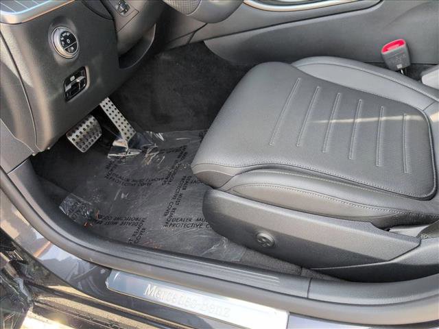 New 2026 Mercedes-Benz C 300 Sedan image 4