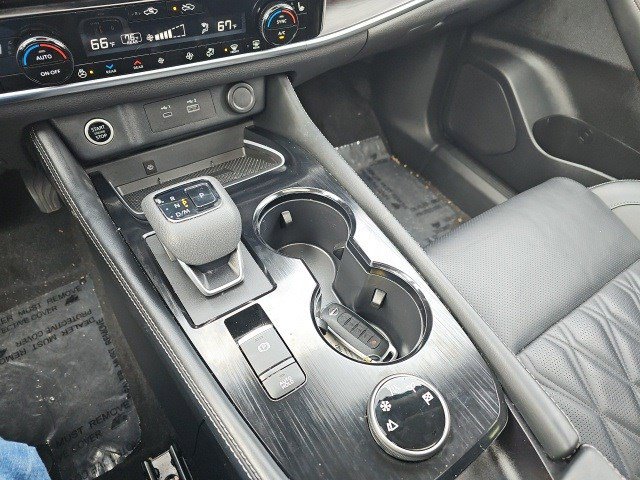 Used 2023 Nissan Rogue Platinum w/ Platinum Premium Package image 24