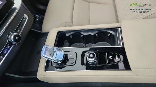 Used 2026 Volvo XC90 B5 Plus w/ Protection Package AWD/4WD image 69