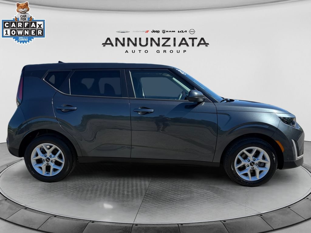 Certified 2025 Kia Soul LX w/ LX Technology Package FWD image 6