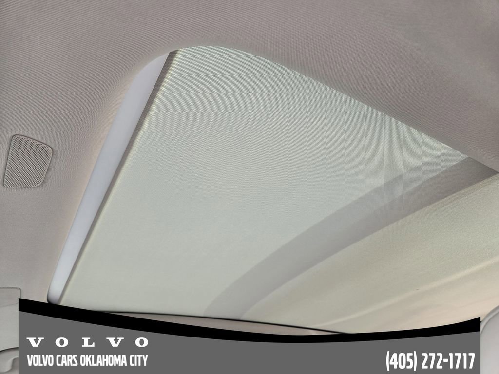 New 2026 Volvo XC60 T8 Ultra w/ Protection Package Premier image 26