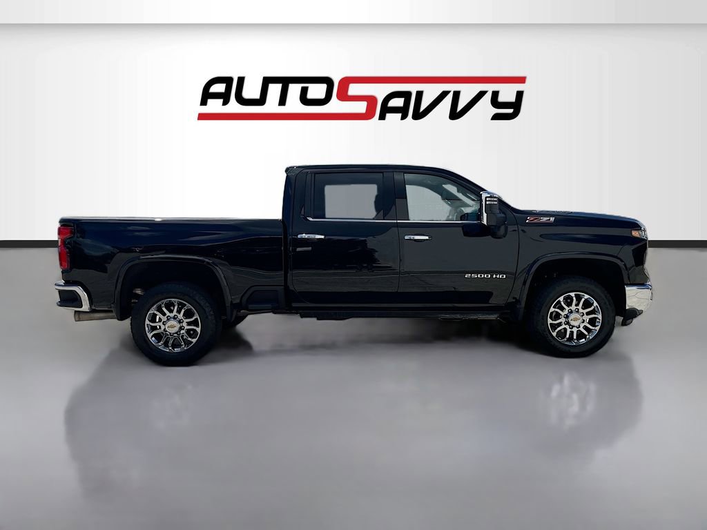 Used 2024 Chevrolet Silverado 2500 LTZ w/ LTZ Premium Package AWD/4WD image 8