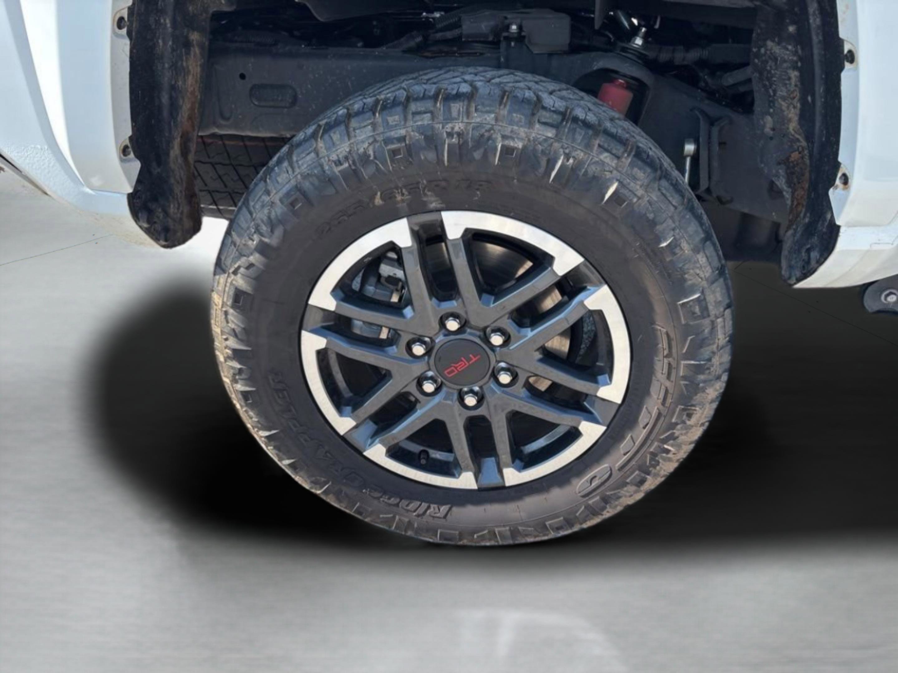 Used 2025 Toyota Tacoma TRD Sport image 39