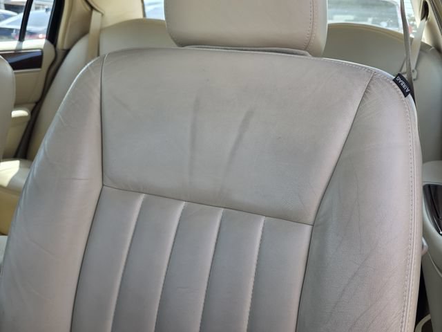 Used 2006 Lincoln Town Car Signature RWD image 13