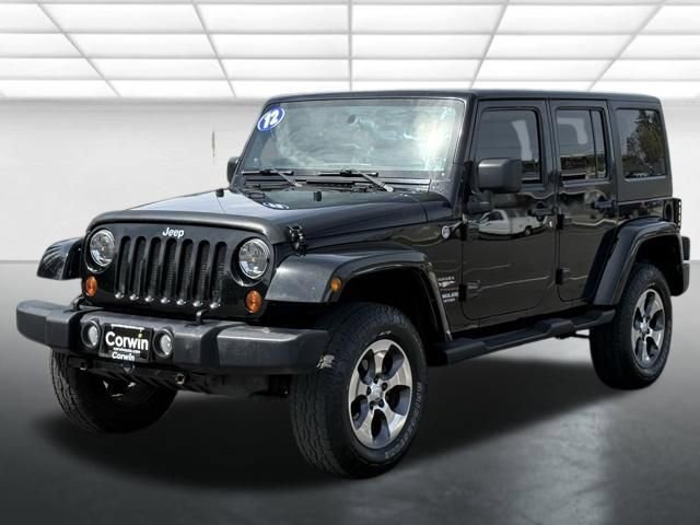 Used 2012 Jeep Wrangler Unlimited Sahara w/ Connectivity Group AWD/4WD image 5