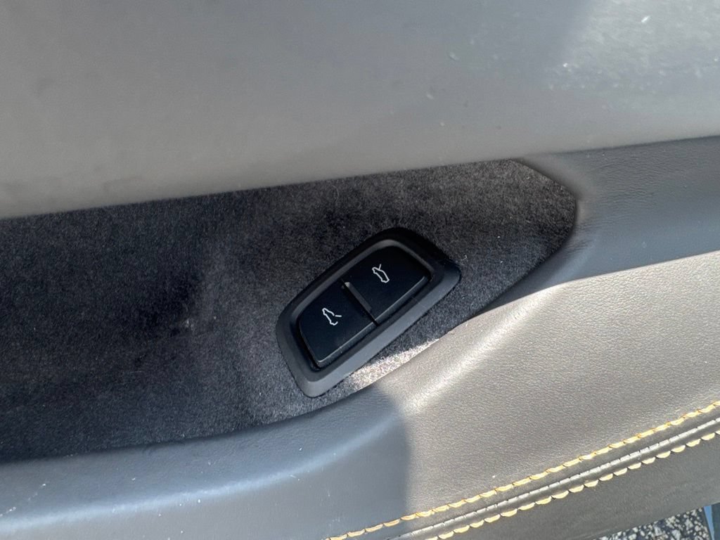 Used 2024 Chevrolet Corvette E-Ray AWD/4WD image 31