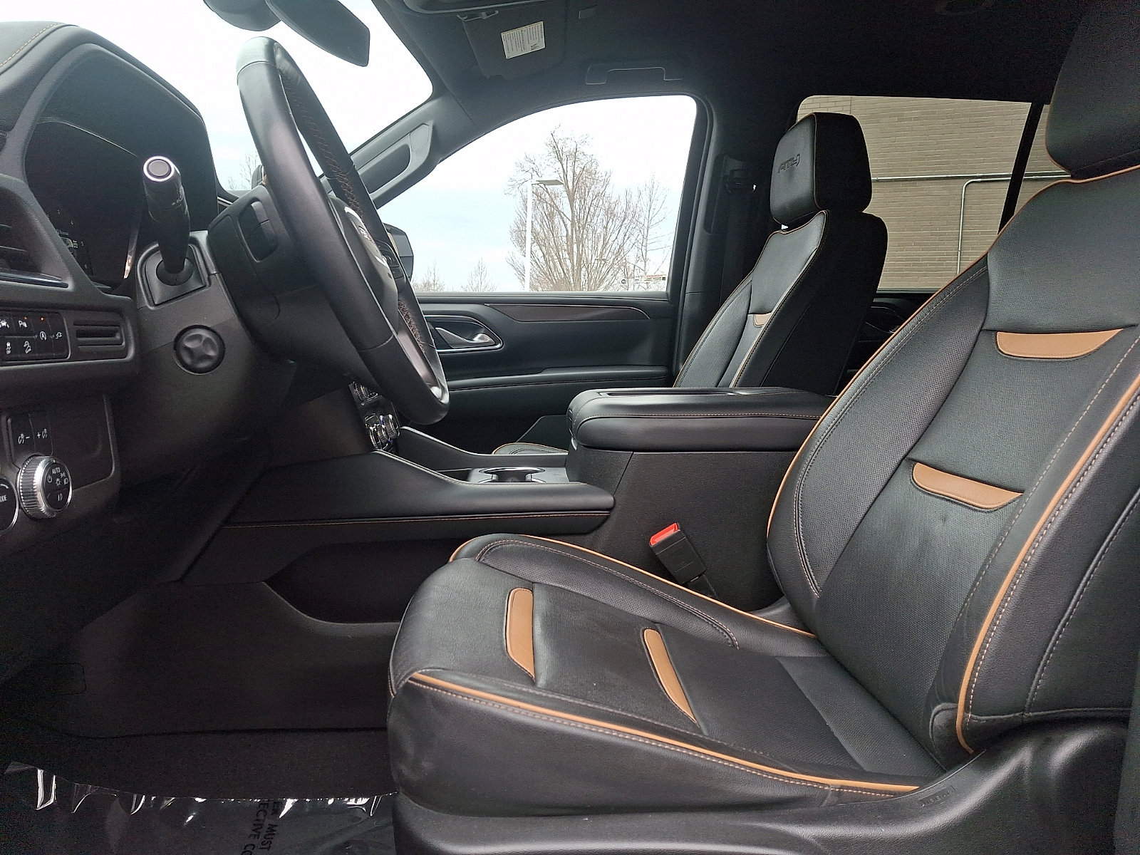 Used 2022 GMC Yukon AT4 image 11