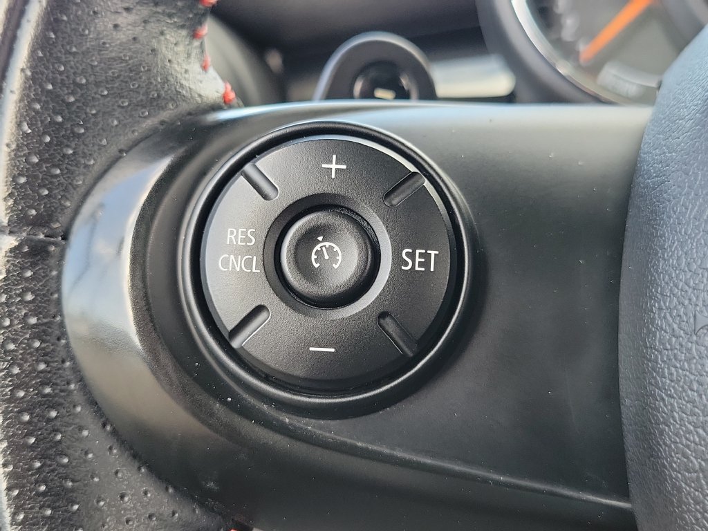 Used 2019 MINI Cooper S w/ Signature Upholstery Package FWD image 5