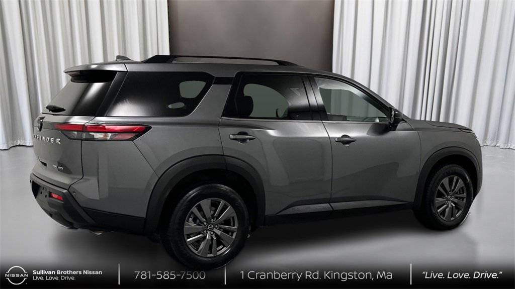 Certified 2022 Nissan Pathfinder SV image 5