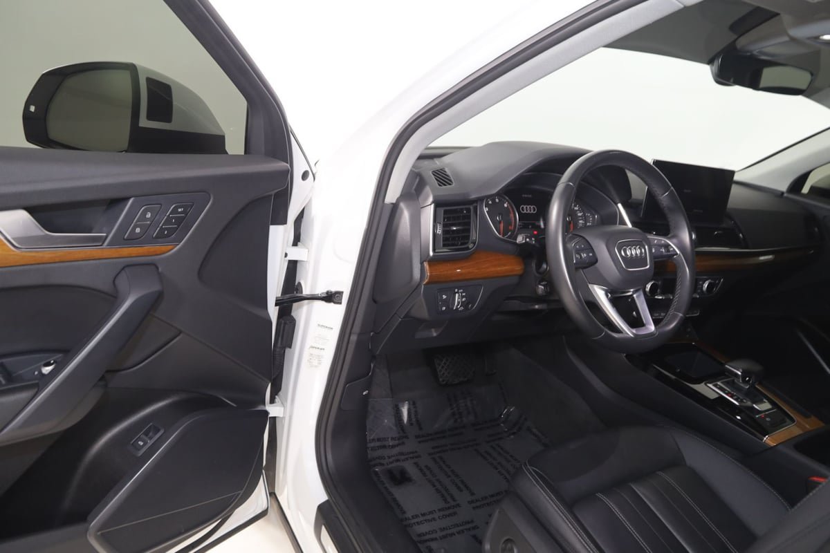 Used 2022 Audi Q5 2.0T Premium w/ Convenience Package AWD/4WD image 47