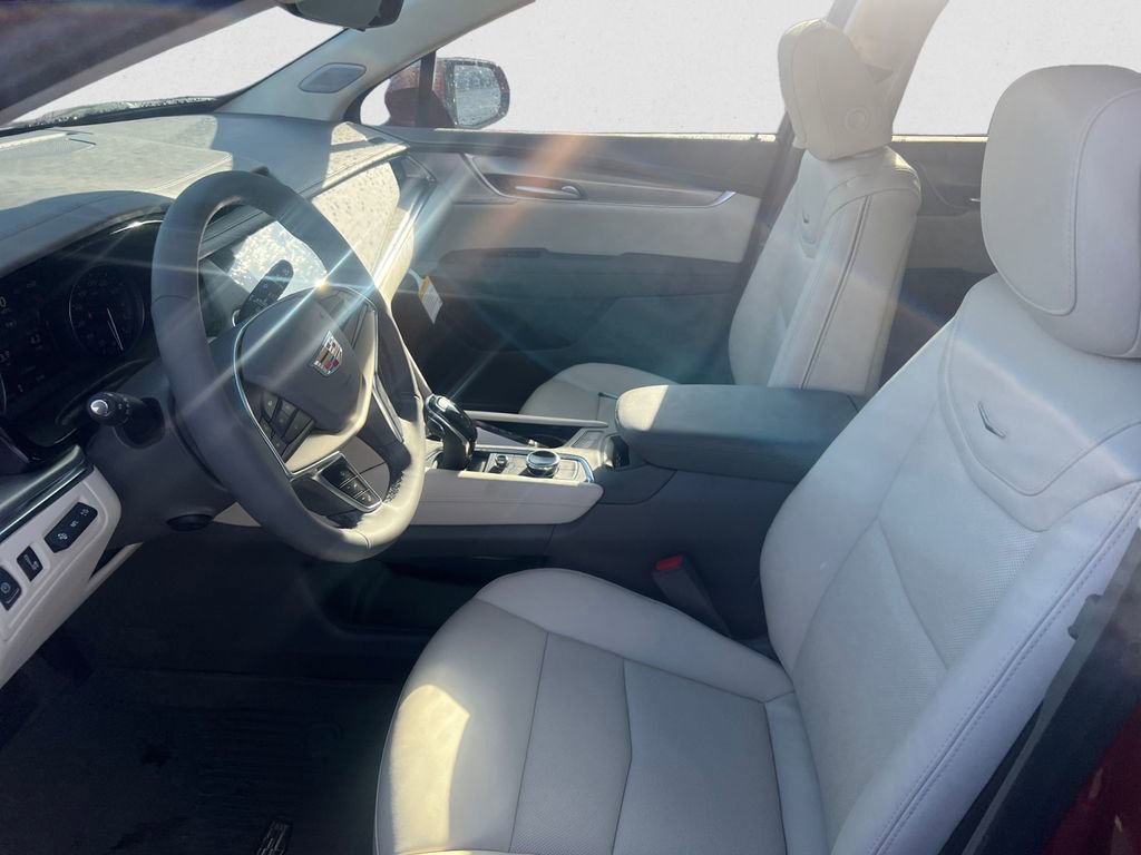 New 2026 Cadillac XT5 Premium Luxury w/ LPO, Floor Liner Package image 7