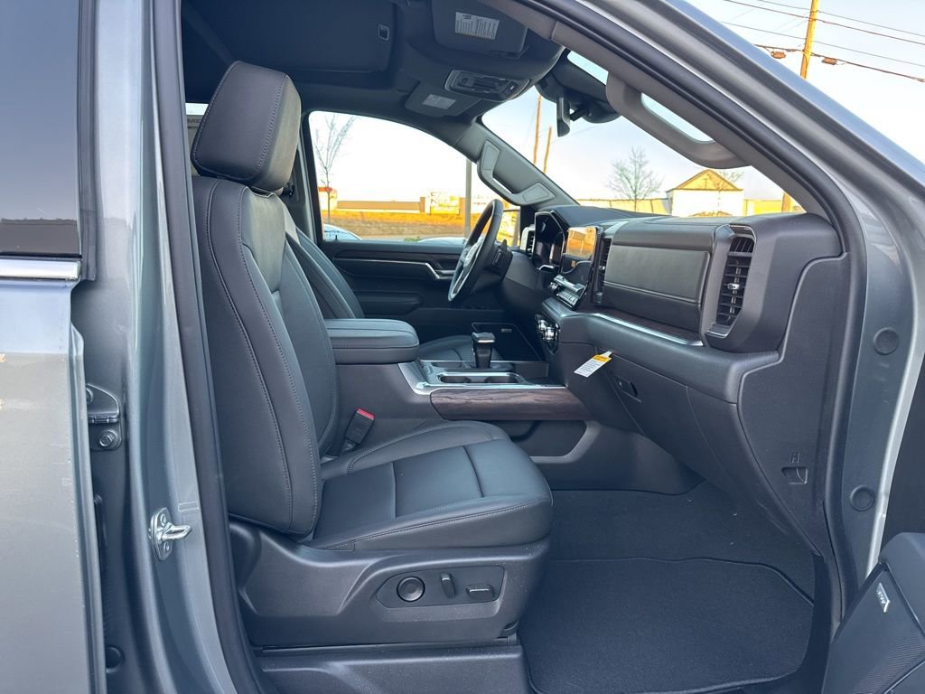 New 2026 GMC Sierra 1500 SLT w/ SLT Premium Plus Package image 23