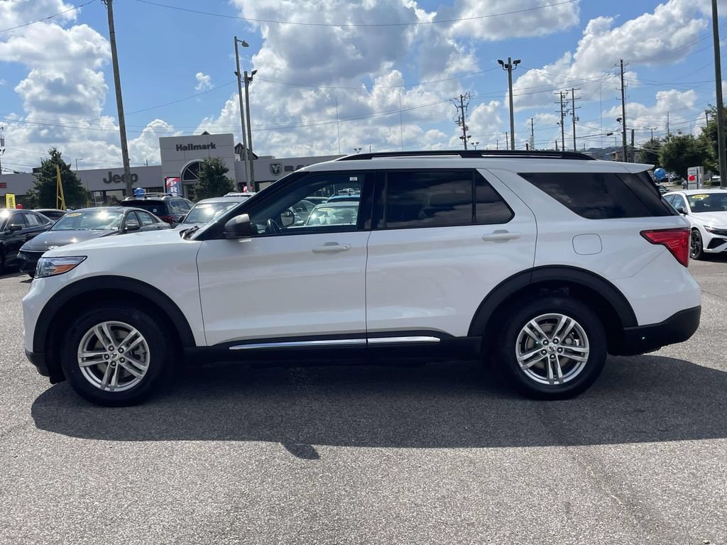 Used 2023 Ford Explorer XLT w/ Equipment Group 202A RWD image 5
