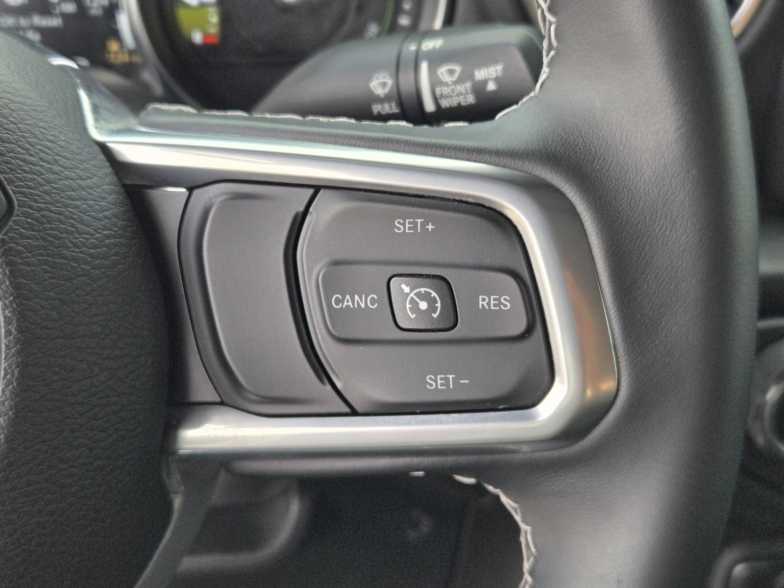 Used 2021 Jeep Wrangler Unlimited Sahara AWD/4WD image 21
