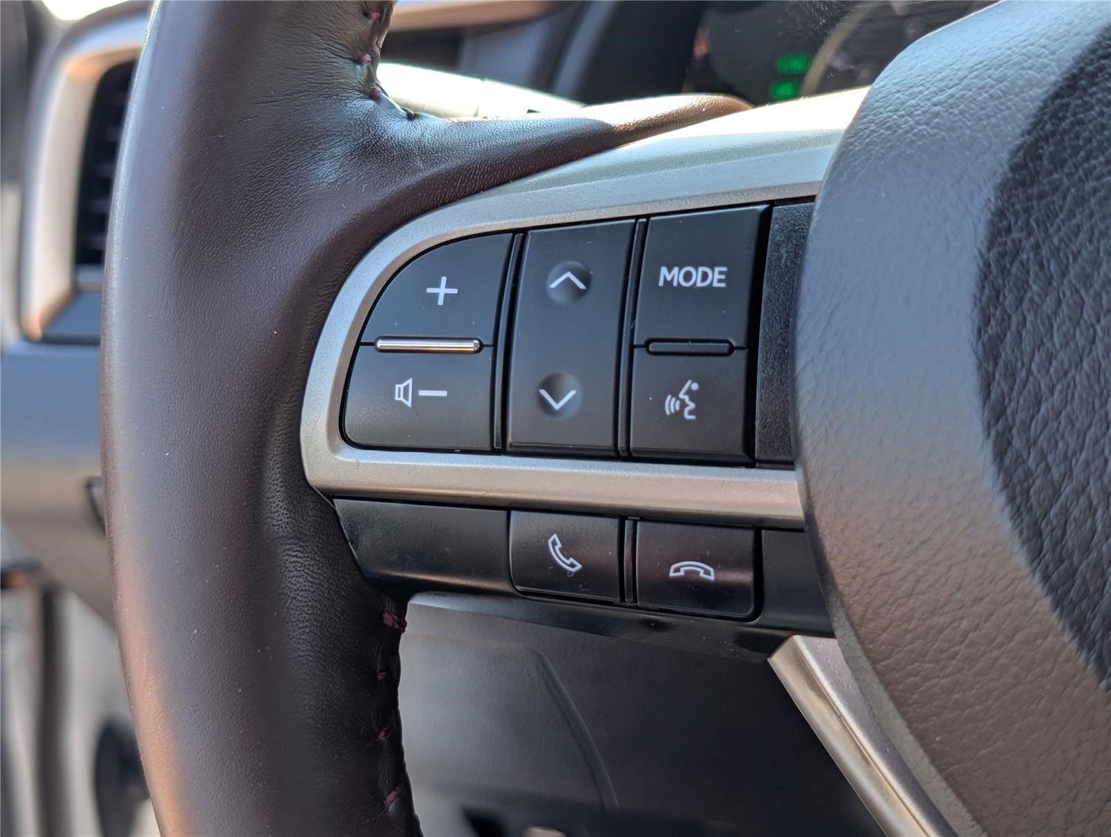 Used 2019 Lexus RX 350 AWD w/ Navigation Package image 22
