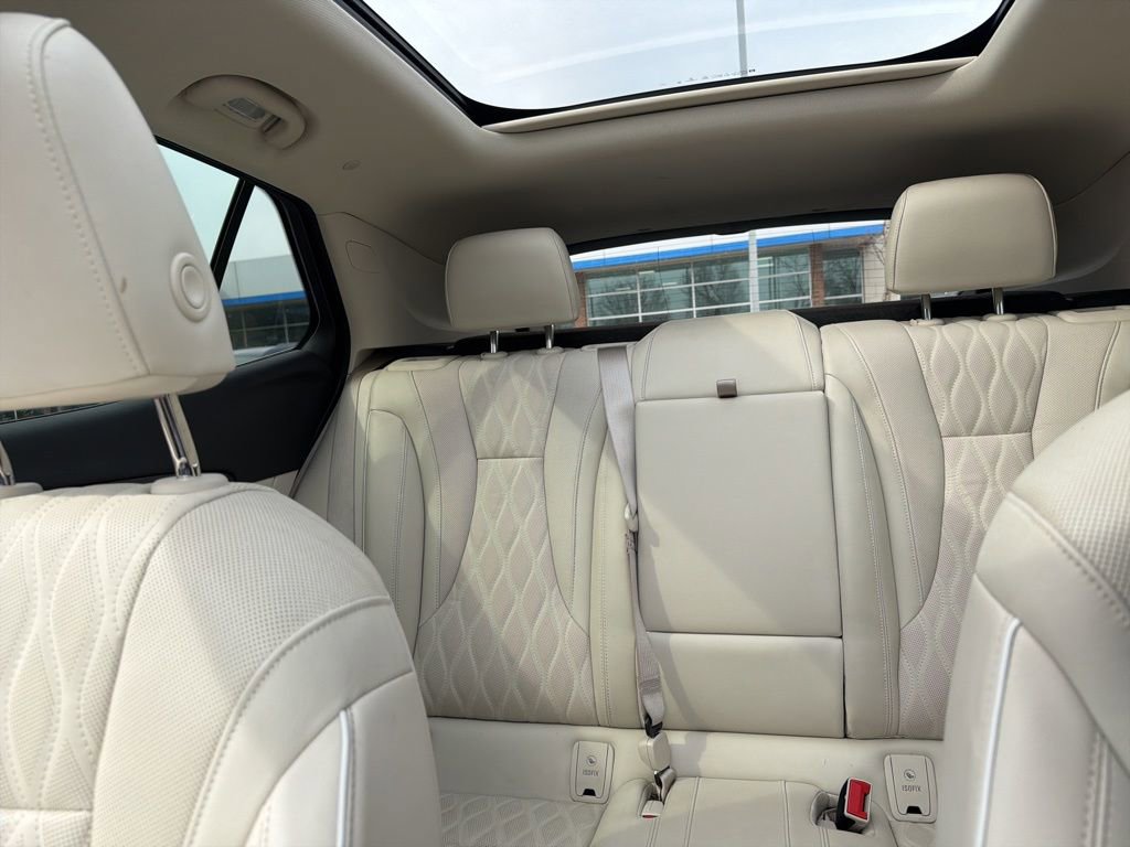 Used 2023 Buick Envision Avenir image 14