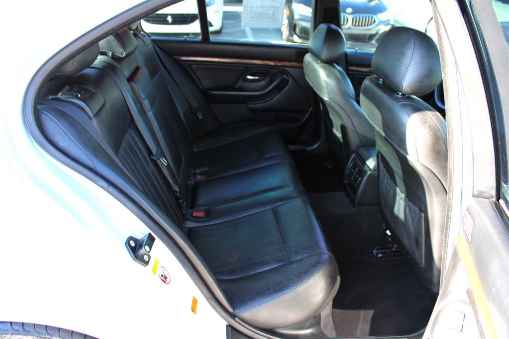 Used 2001 BMW M5 image 24