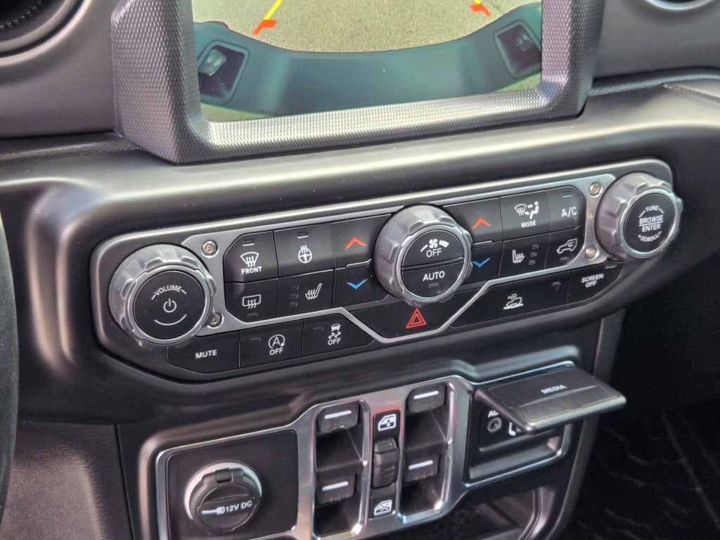 Used 2021 Jeep Gladiator Willys image 24