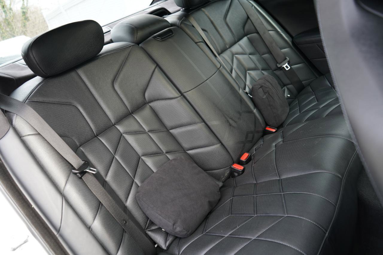 Used 2023 BMW 760i xDrive w/ Executive Package image 61