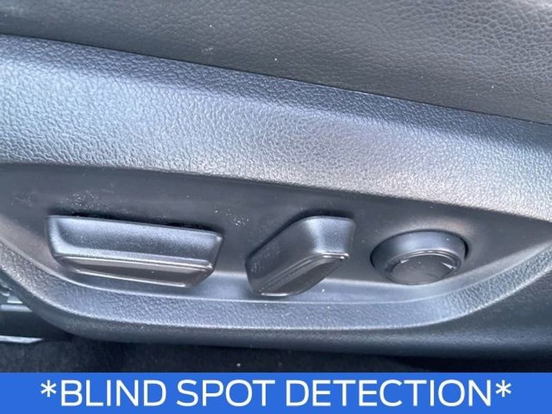 Used 2023 Toyota Camry XLE image 11