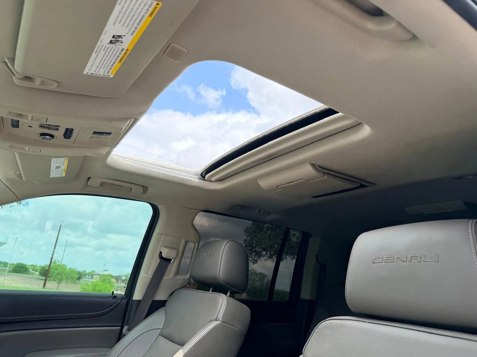 Used 2019 GMC Yukon XL Denali w/ Denali Ultimate Package RWD image 39