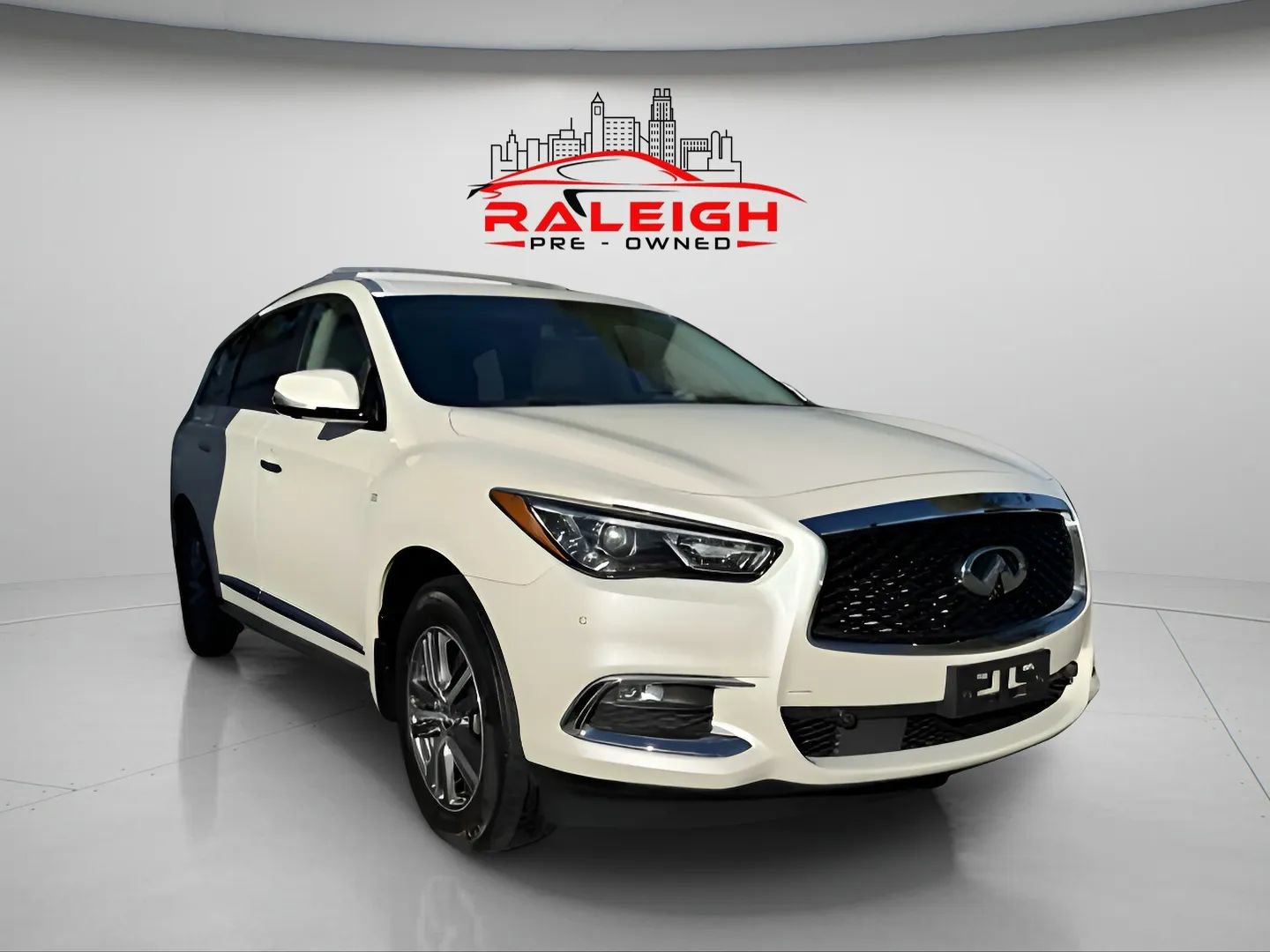 Used 2019 INFINITI QX60 Luxe w/ Essential Package image 7